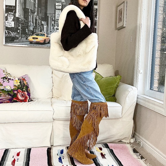 H&M cream soft fluffy tote bag - Picture 2 of 15